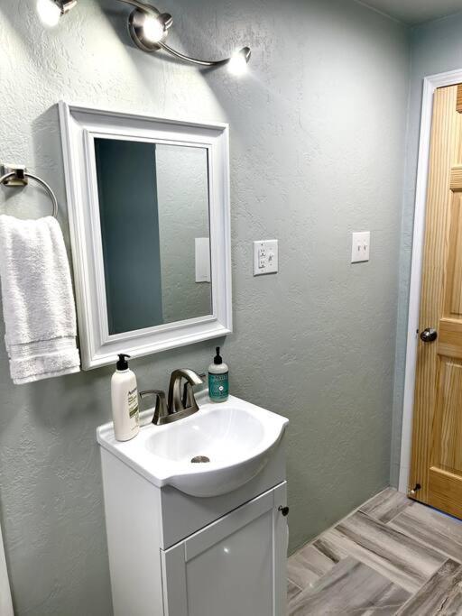 Fully Furnished, Serene Taos House Екстериор снимка